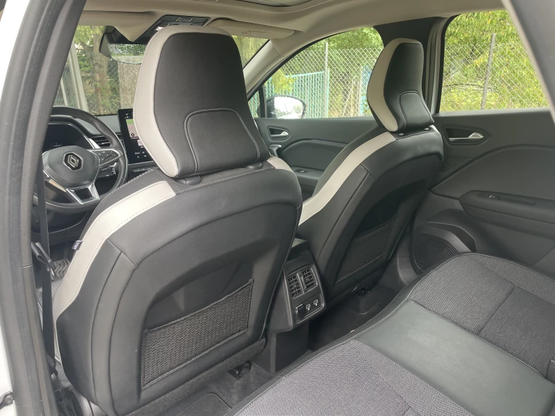 Renault Captur, снимка 7 - Автомобили и джипове - 52020380