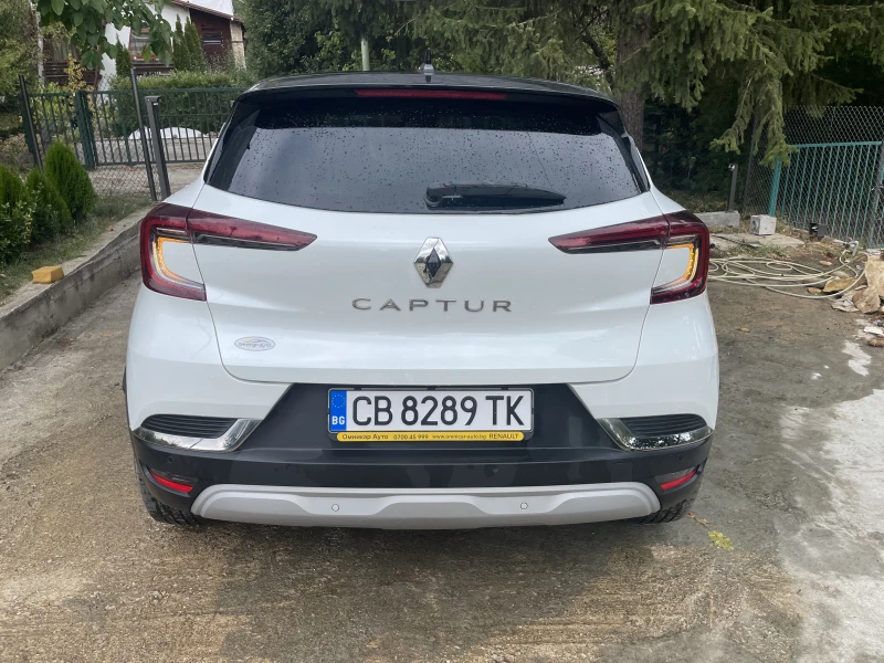 Renault Captur, снимка 2 - Автомобили и джипове - 52020380