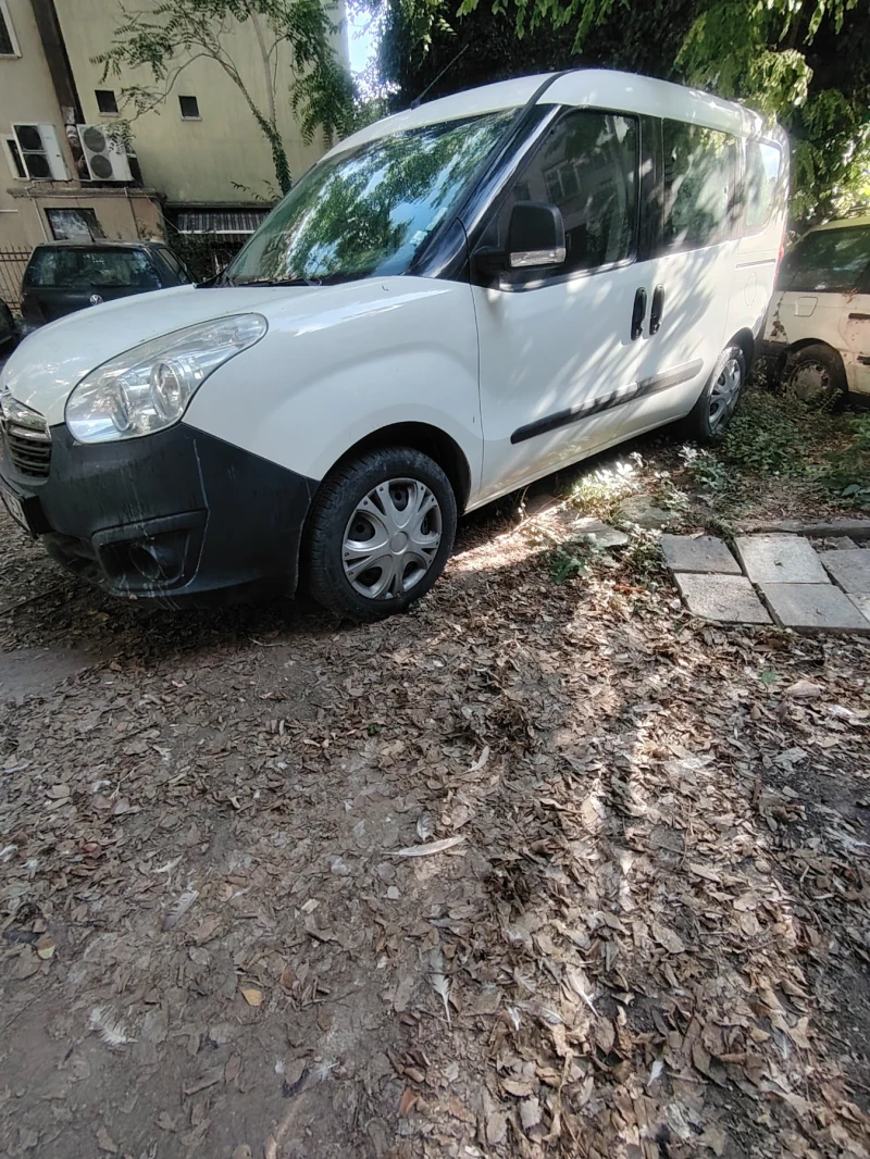 Opel Combo, снимка 2 - Автомобили и джипове - 52258794