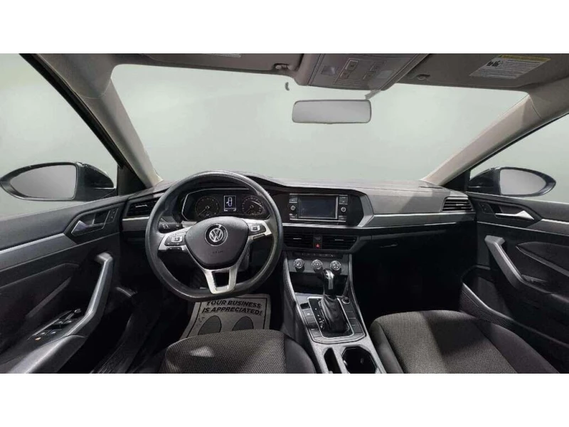 VW Jetta Comfortline* Авто-Кредит(ЦЕНА ДО БЪЛГАРИЯ), снимка 9 - Автомобили и джипове - 52539544
