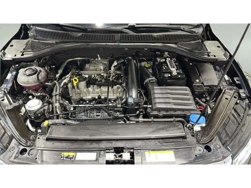 VW Jetta Comfortline* Авто-Кредит(ЦЕНА ДО БЪЛГАРИЯ), снимка 13 - Автомобили и джипове - 52539544