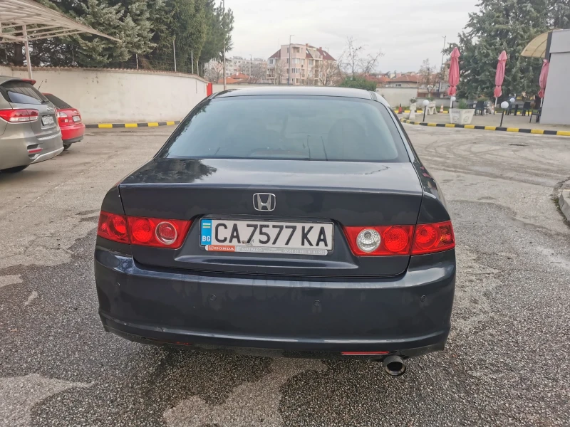 Honda Accord 2.0 sport , снимка 4 - Автомобили и джипове - 52714178