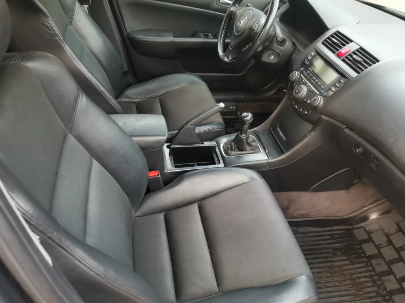 Honda Accord 2.0 sport , снимка 14 - Автомобили и джипове - 52714178