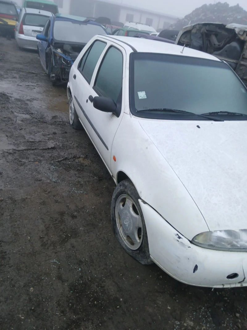Ford Fiesta, снимка 3 - Автомобили и джипове - 52833371