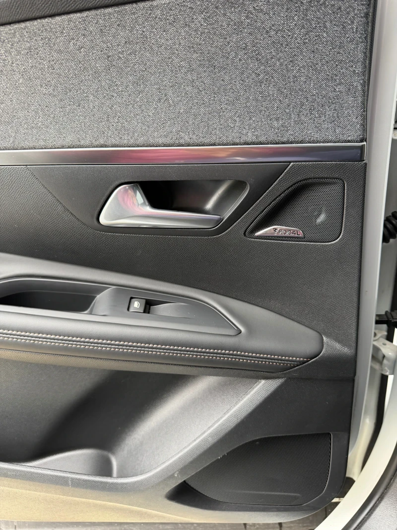 Peugeot 5008 GT LINE, снимка 10 - Автомобили и джипове - 52866129