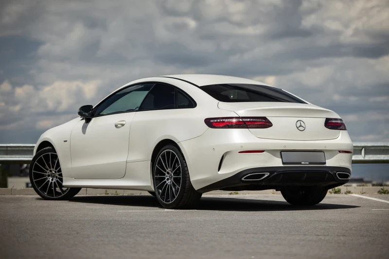 Mercedes-Benz E 220 EDITION 1 (1 of 555) , снимка 4 - Автомобили и джипове - 52891709