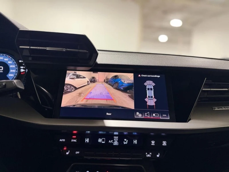 Audi A3 * Komfort * CARFAX * БЕЗ ПЪРВОНАЧАЛНА ВНОСКА, снимка 13 - Автомобили и джипове - 52959925