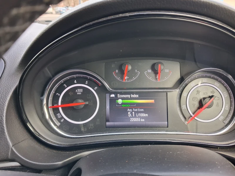 Opel Insignia, снимка 16 - Автомобили и джипове - 52964867