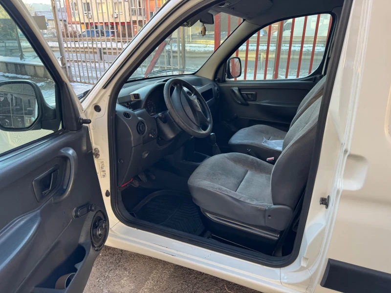 Citroen Berlingo 1.9 HDI, снимка 8 - Автомобили и джипове - 53073239