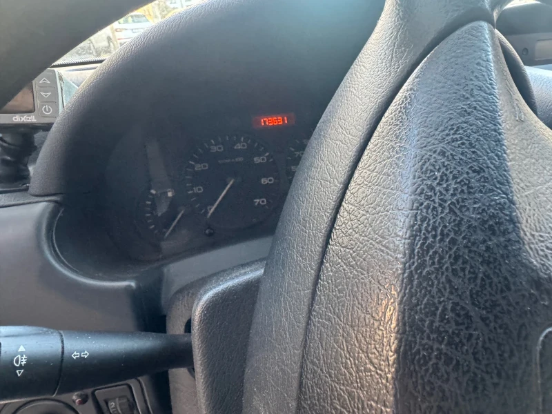 Citroen Berlingo 1.9 HDI, снимка 10 - Автомобили и джипове - 53073239