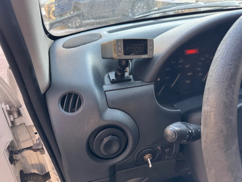 Citroen Berlingo 1.9 HDI, снимка 9 - Автомобили и джипове - 53073239