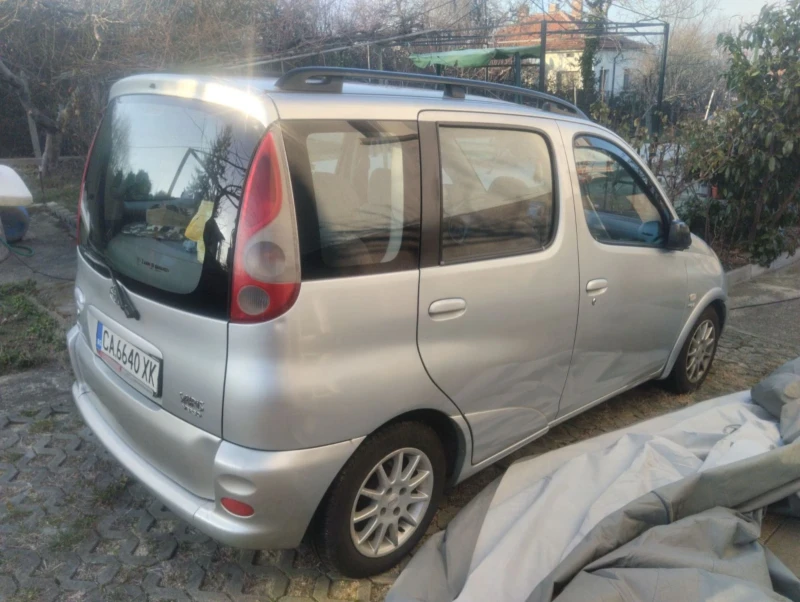Toyota Yaris verso, снимка 4 - Автомобили и джипове - 53273261