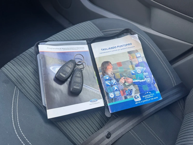 Ford Grand C-Max 2.0tdci 163к.с. Автоматик Титаниум, снимка 16 - Автомобили и джипове - 53356378