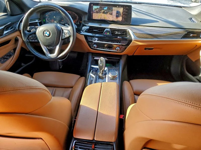 BMW 530 2.0L 4 Rear-wheel drive, снимка 11 - Автомобили и джипове - 52903000