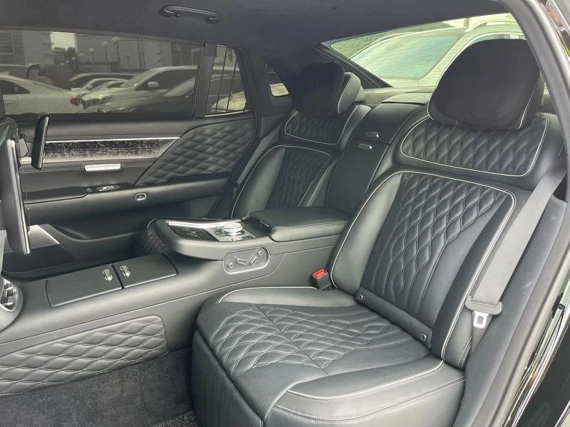 Genesis G90 Gasoline 3.5 Turbo e-S/C AWD LWB| 375к.с., снимка 14 - Автомобили и джипове - 56125970