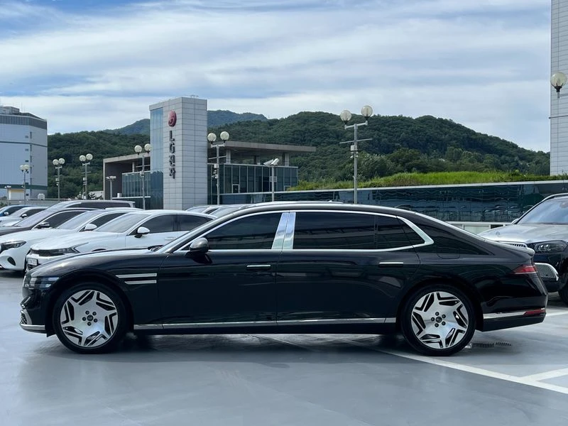 Genesis G90 Gasoline 3.5 Turbo e-S/C AWD LWB| 375к.с., снимка 17 - Автомобили и джипове - 56125970