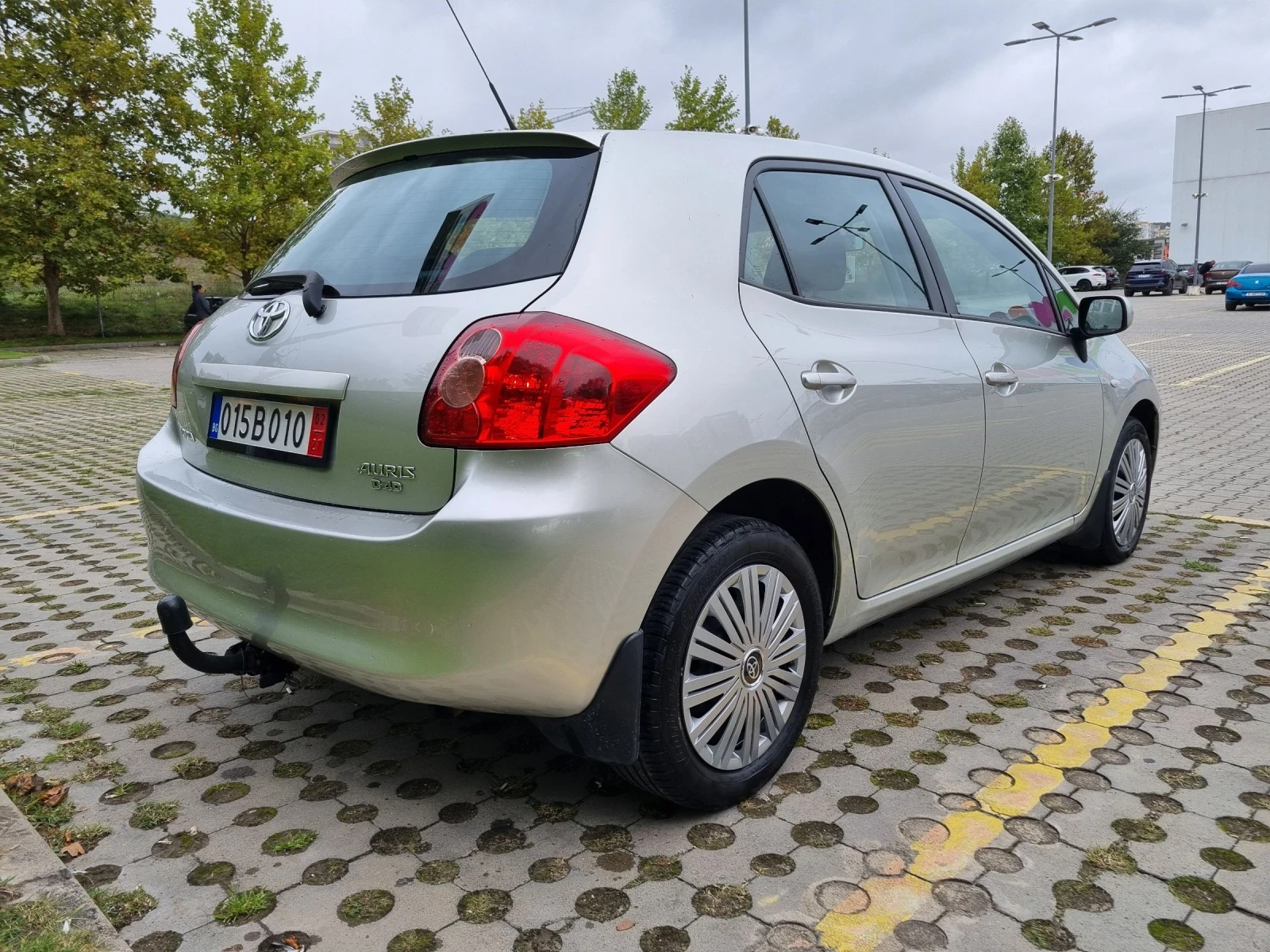 Toyota Auris 1, 4 D-4D 90к.с. Чудна - изображение 7