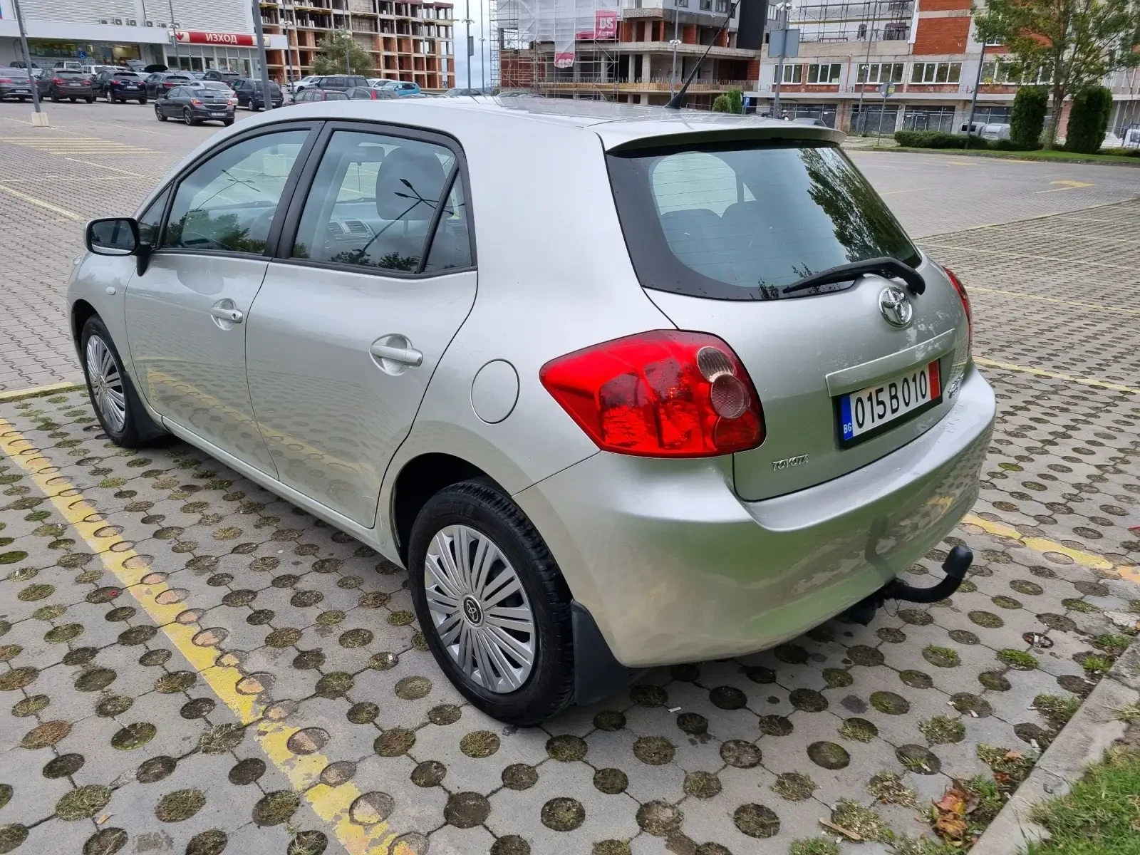 Toyota Auris 1, 4 D-4D 90к.с. Чудна - изображение 4