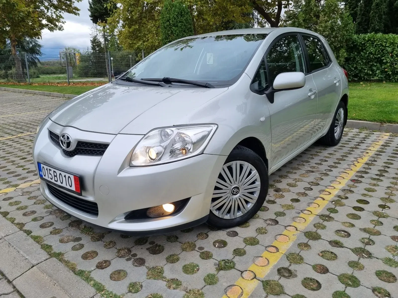 Toyota Auris 1, 4 D-4D 90к.с. Чудна - изображение 2