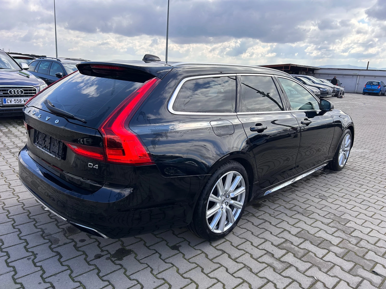 Volvo V90 2.0D AVTOMAT/NAVI EURO 6 - изображение 6