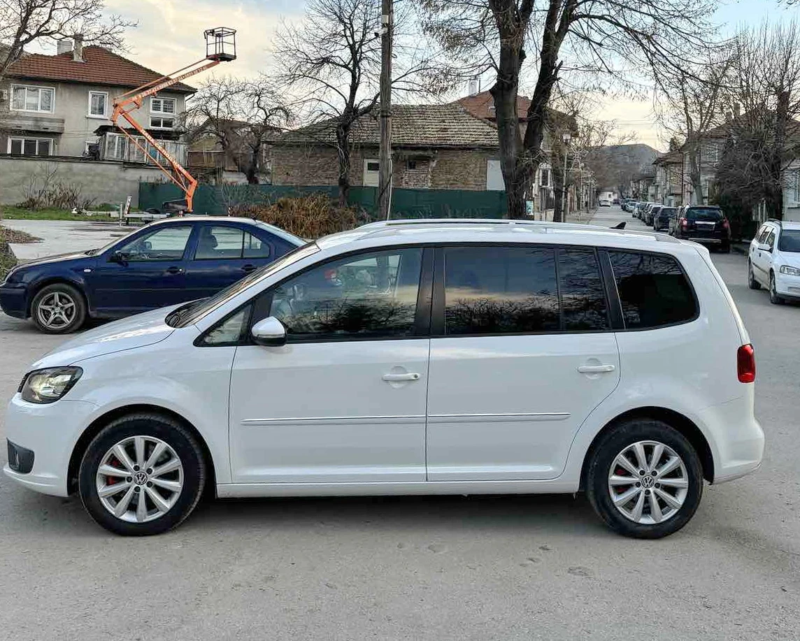 VW Touran 2.0 TDI 140 кс FACELIFT  НОВ ВНОС  ТОП - изображение 8