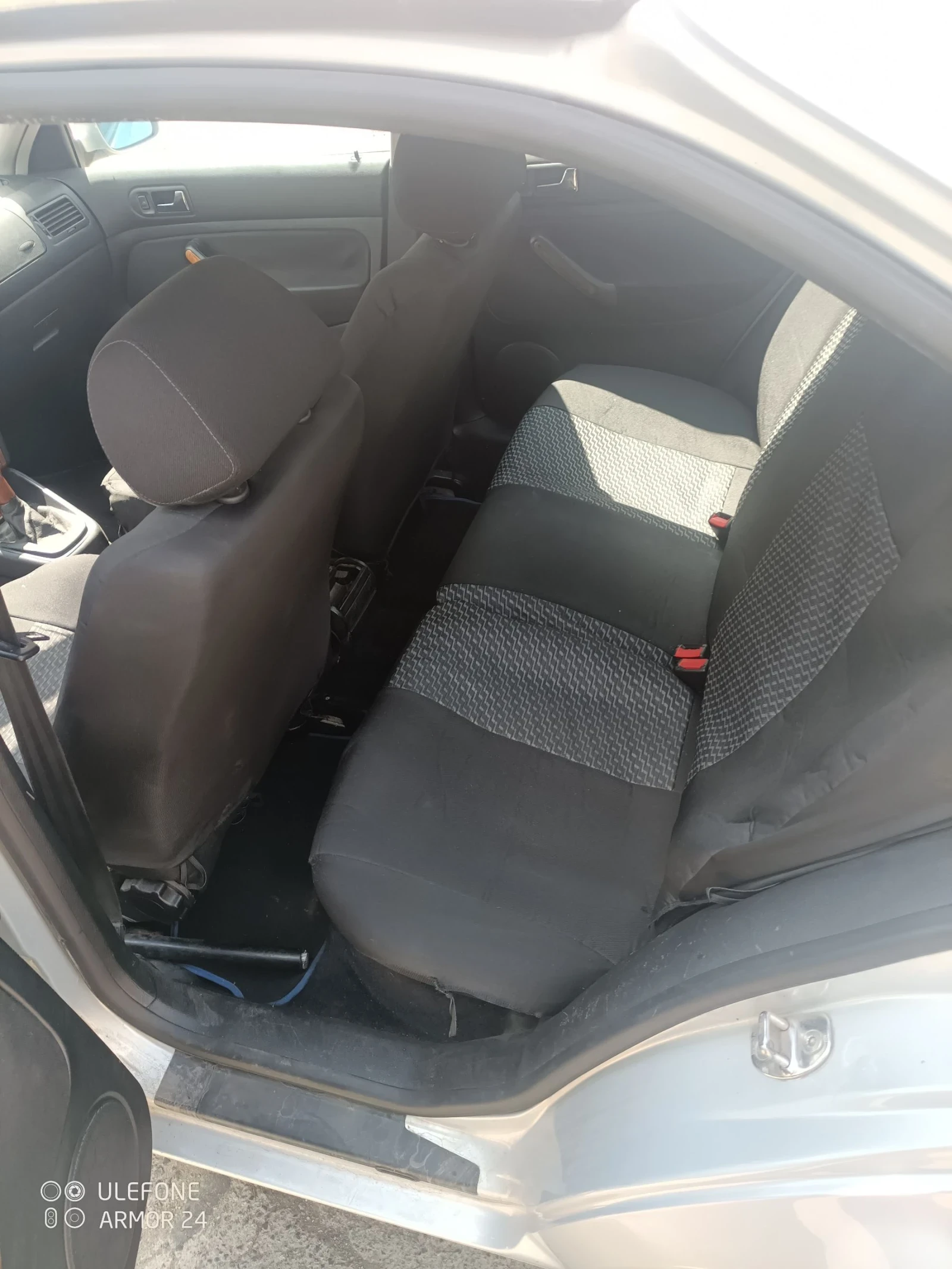 VW Bora 2.3 - изображение 8