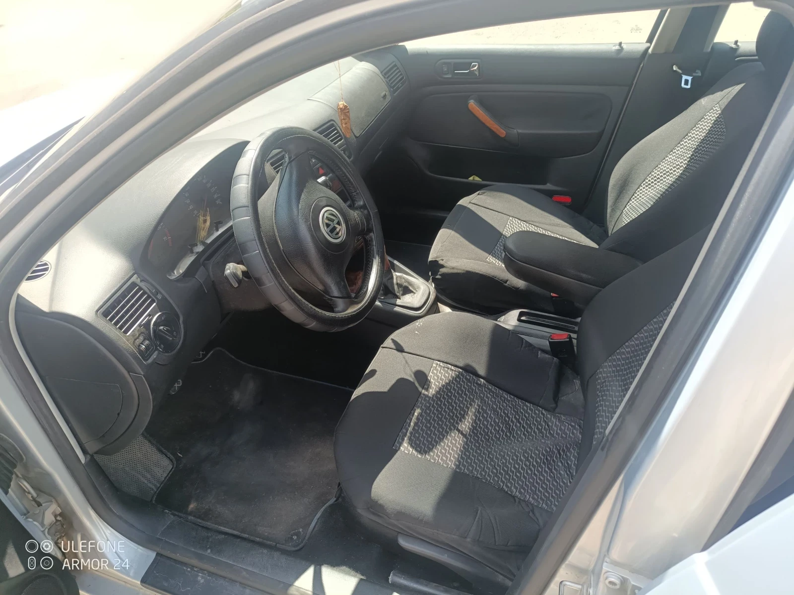 VW Bora 2.3 - изображение 7