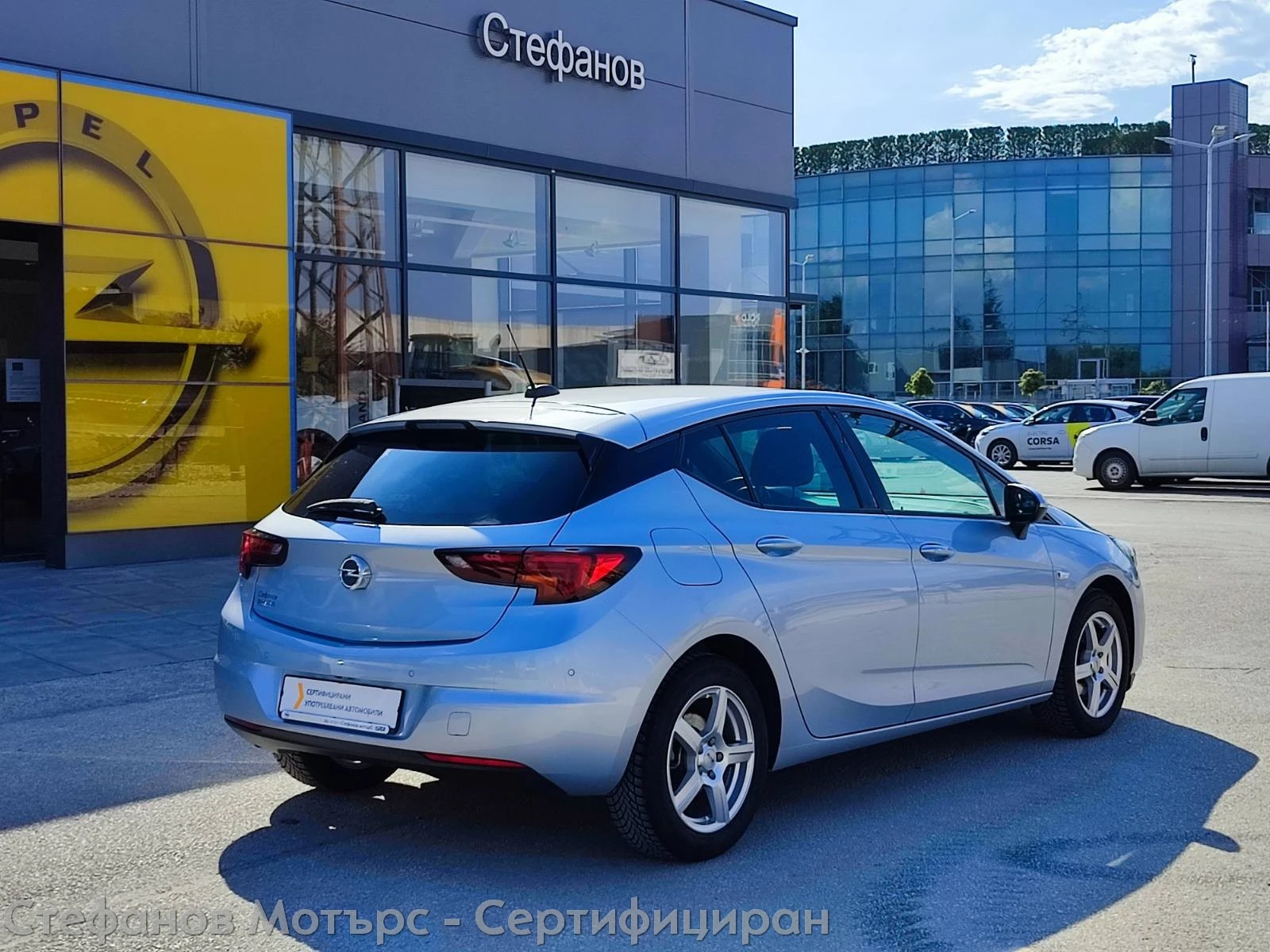 Opel Astra K GS LINE 1.2 бензин (130HP) MT6 - изображение 8