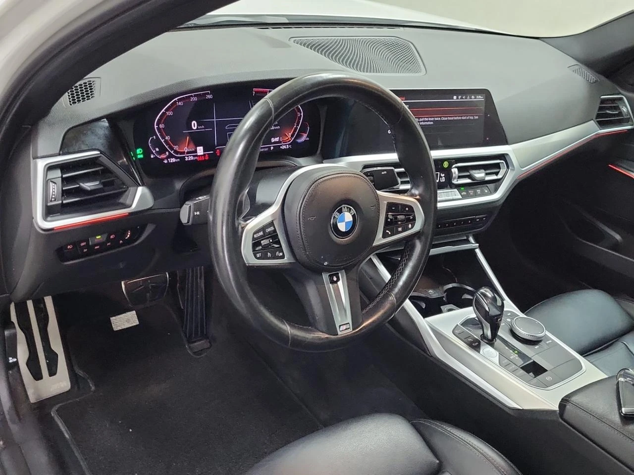 BMW 330 xDrive* M-pack* Shadow line* Ambient* Carplay*  - изображение 8