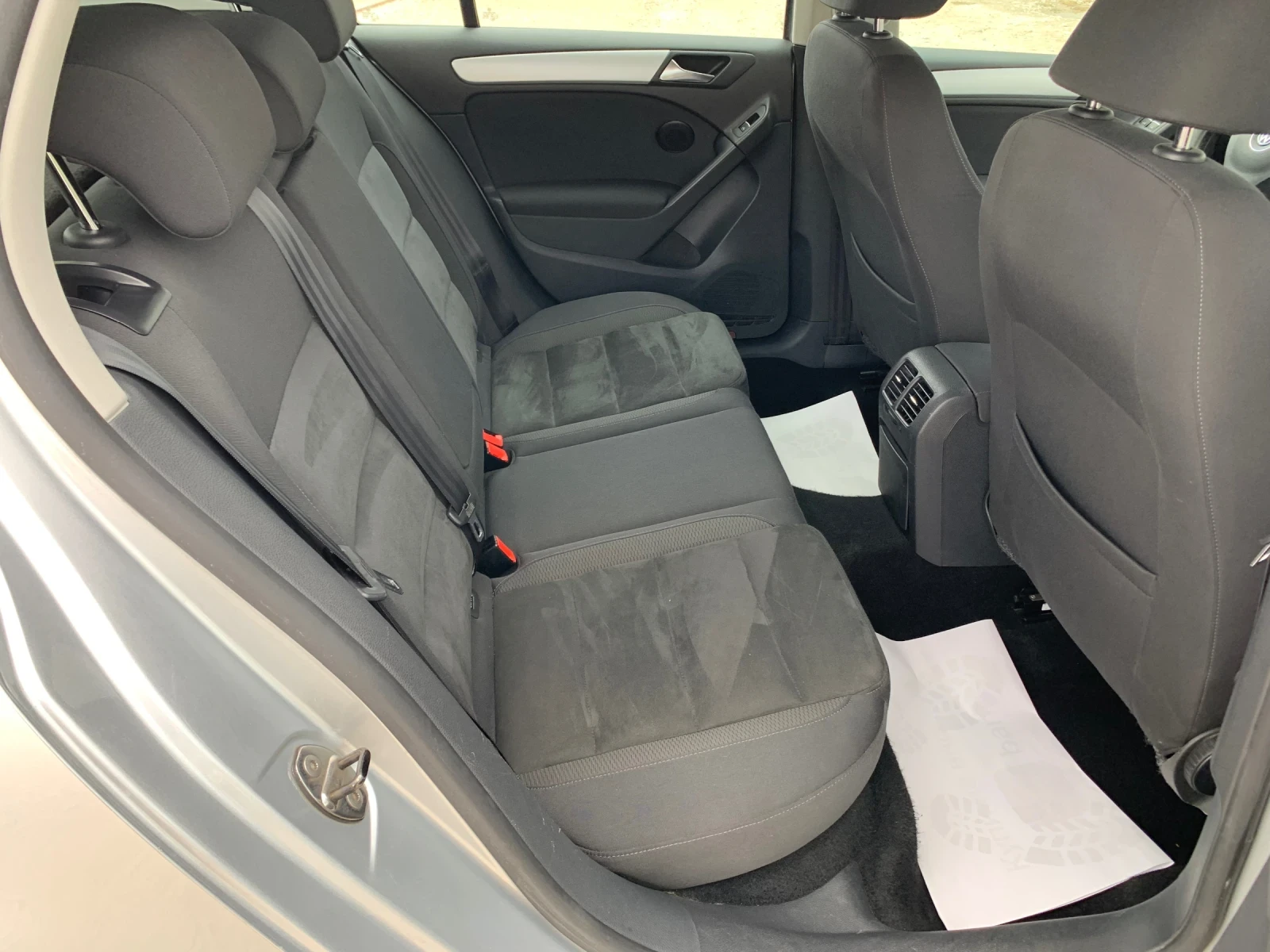 VW Golf 1.6TDI - изображение 10