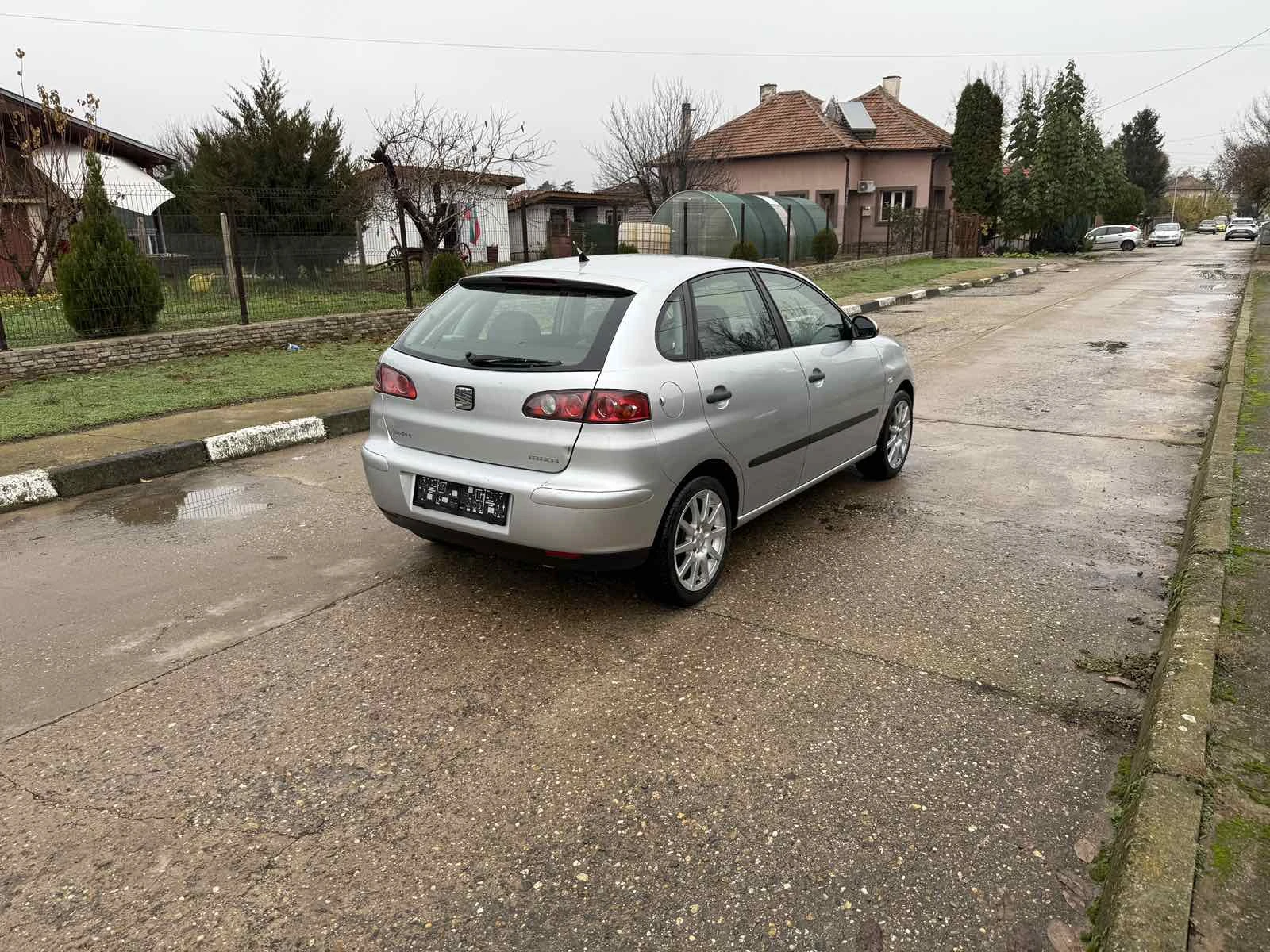Seat Ibiza 1.4i 16v - изображение 4