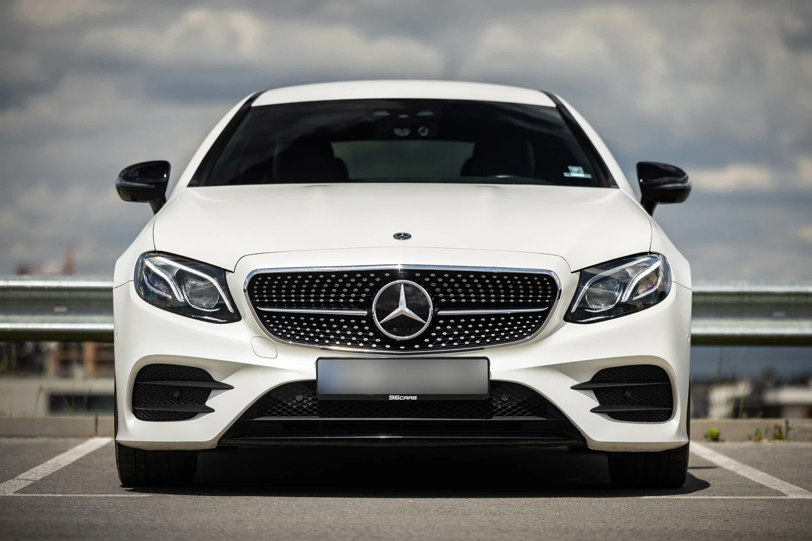 Mercedes-Benz E 220 EDITION 1 (1 of 555)  - изображение 2