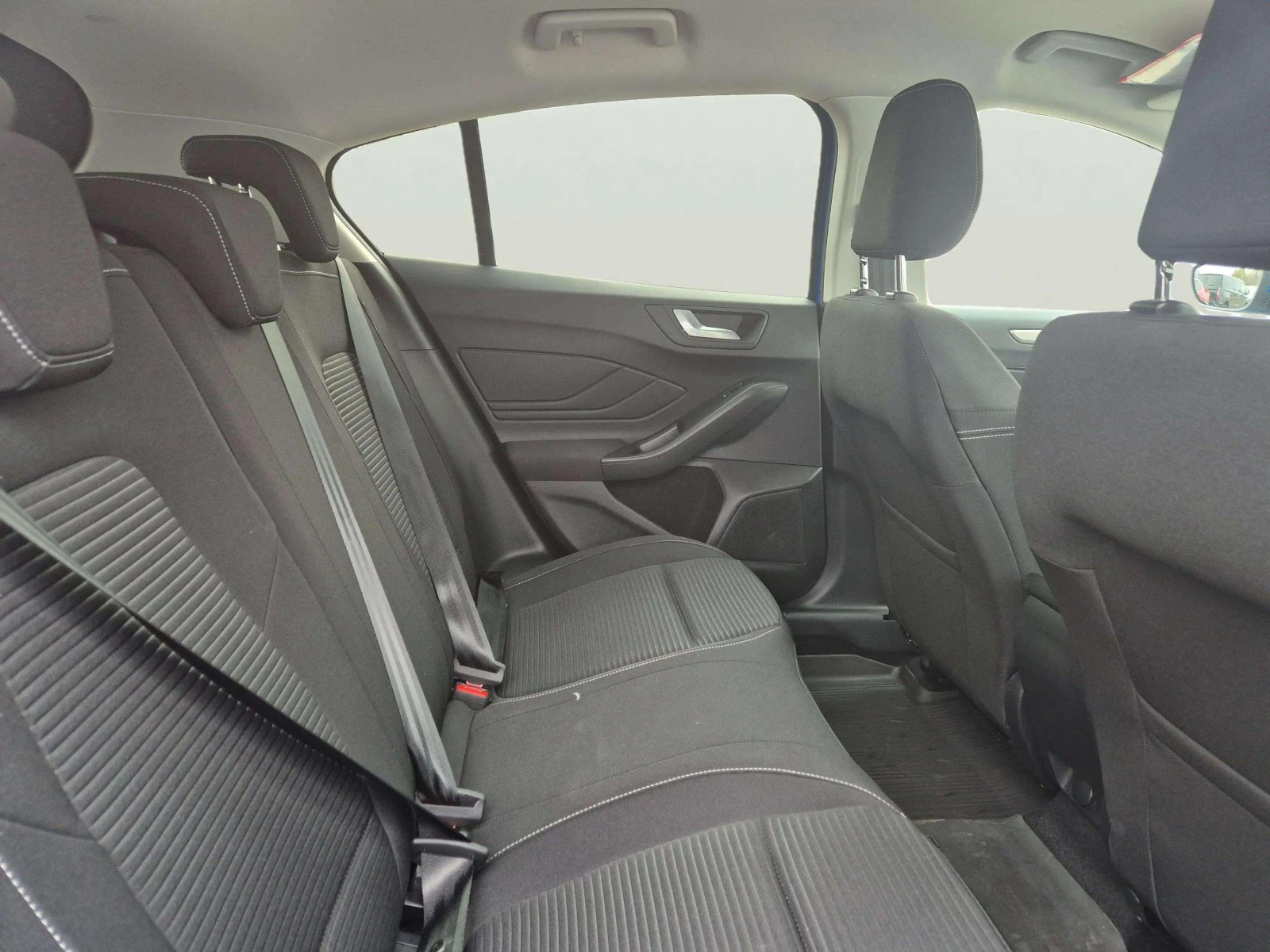 Ford Focus 1.0 EcoBoost - изображение 9