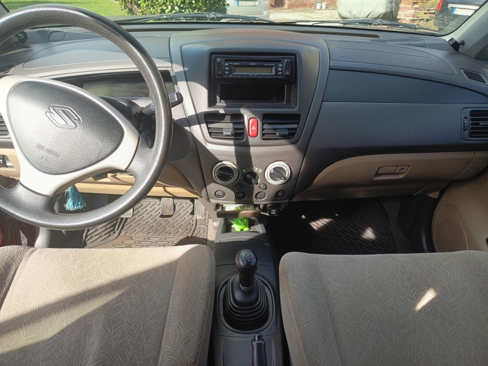 Suzuki Liana, снимка 5 - Автомобили и джипове - 53891948