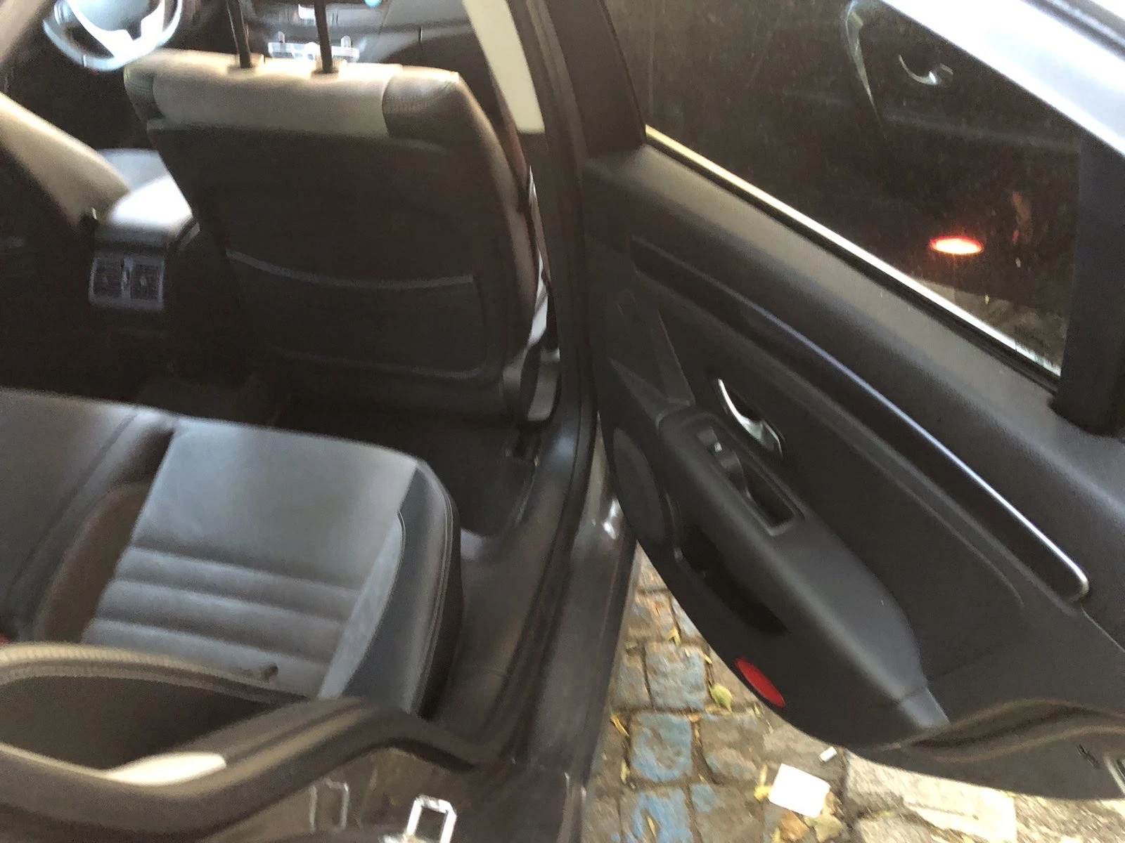 Renault Laguna 3, снимка 14 - Автомобили и джипове - 54133285