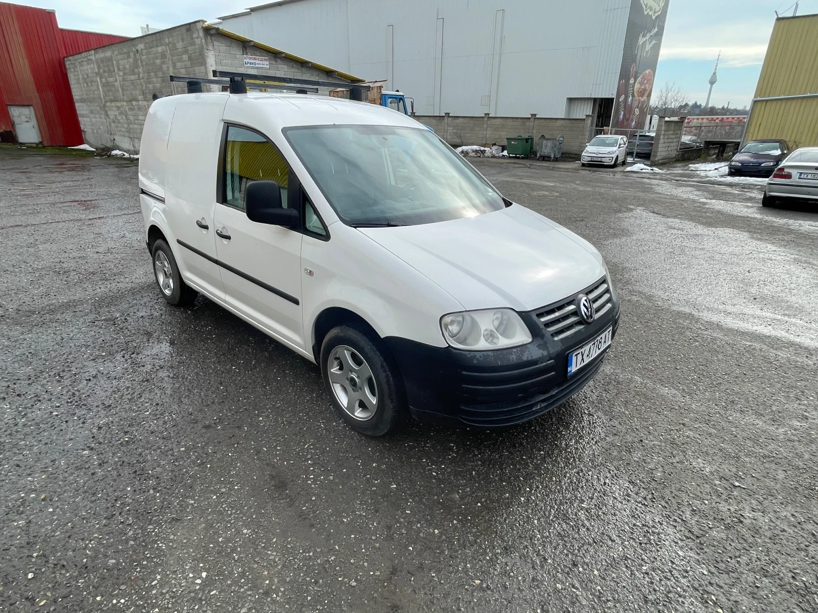 VW Caddy, снимка 8 - Автомобили и джипове - 54312742