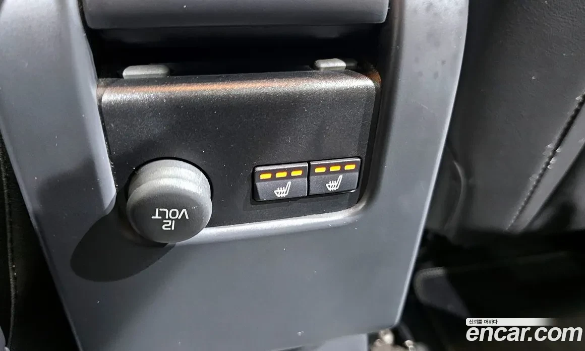 Volvo S60 T5 R Design, снимка 6 - Автомобили и джипове - 54470941