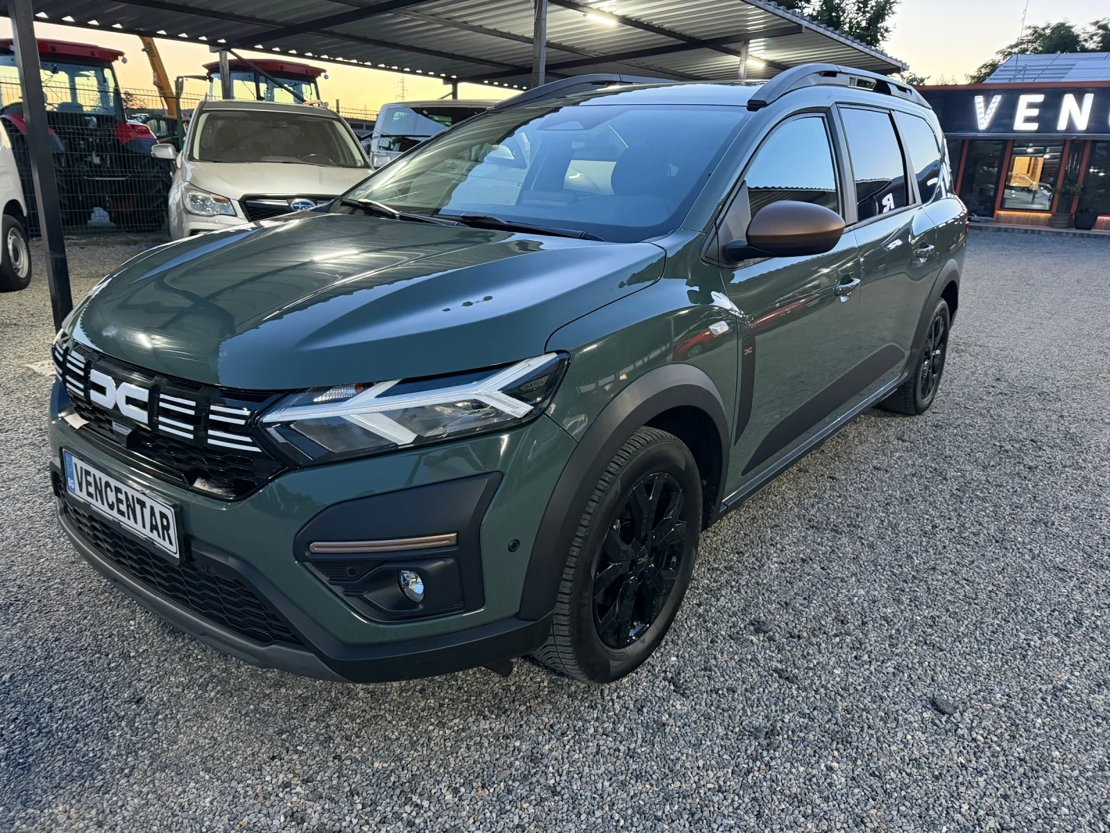 Dacia Jogger Exstreme 1.6Hibrid, 2024г., снимка 3 - Автомобили и джипове - 54904878