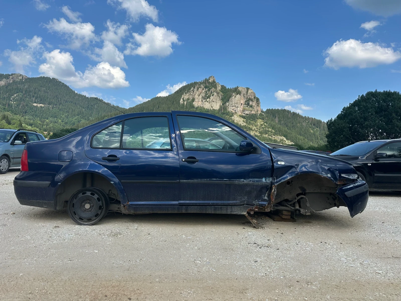 VW Bora, снимка 3 - Автомобили и джипове - 55125720