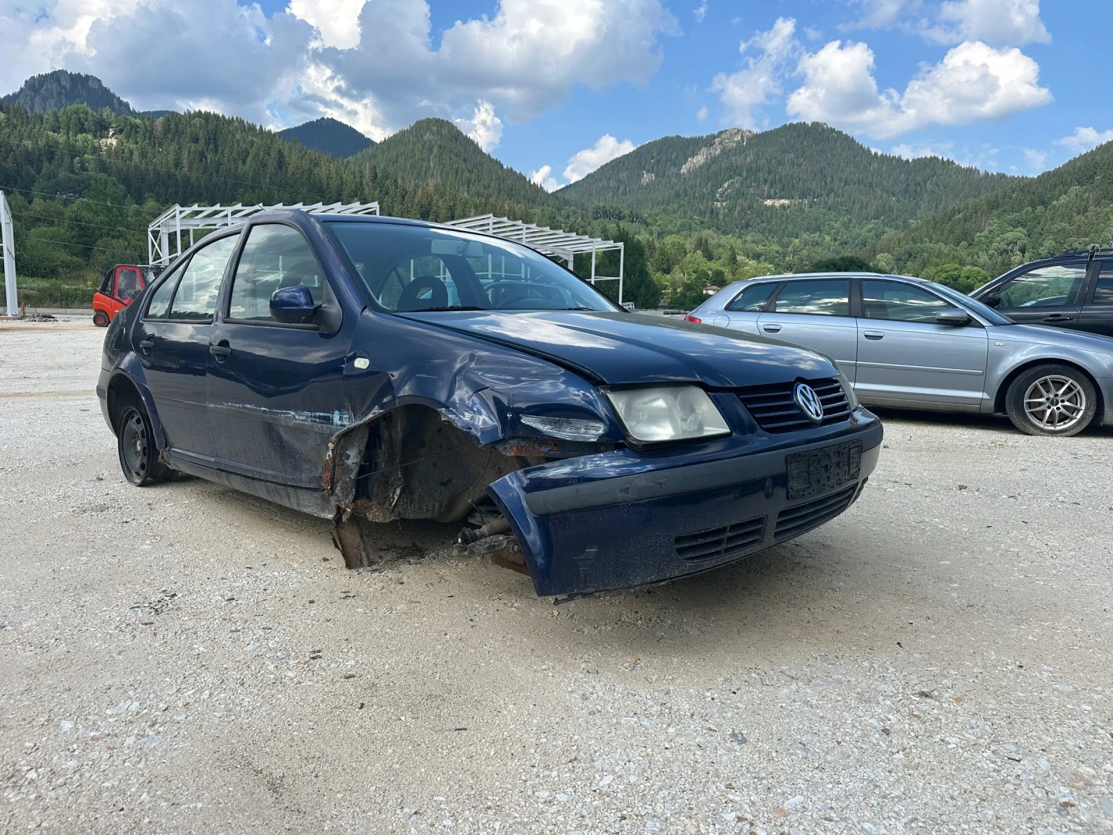 VW Bora, снимка 4 - Автомобили и джипове - 55125720