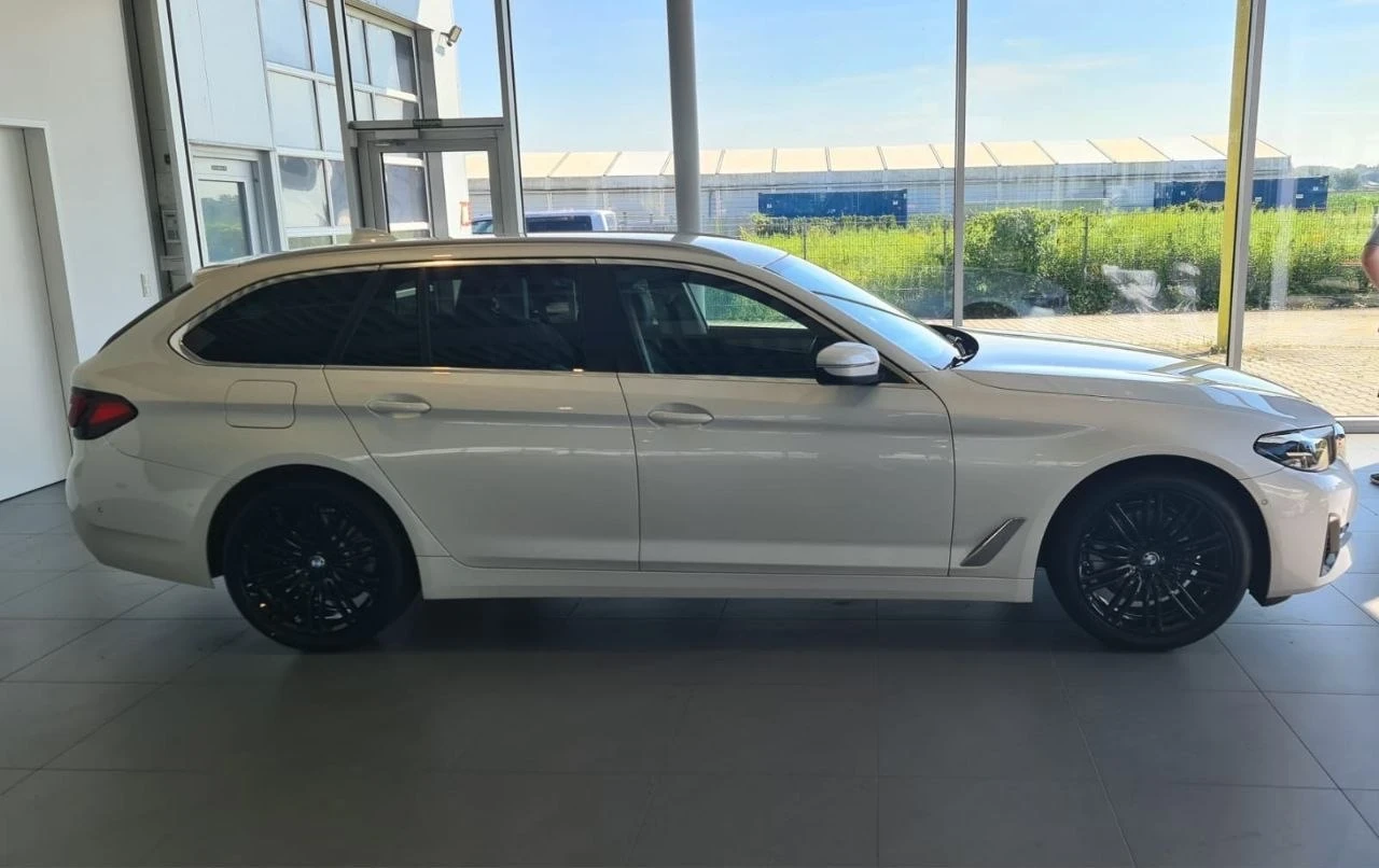 BMW 520, снимка 6 - Автомобили и джипове - 55958585