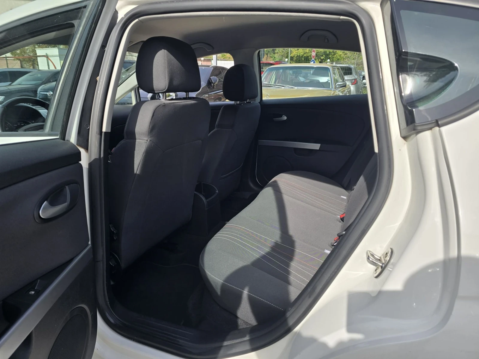 Seat Leon 1.6TDI 105�.� ��� ��������� ������! | Mobile.bg � ����������� 11