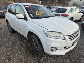 Toyota Rav4 2.2D-4D, КАТАСТРОФИРАЛ АВТОМОБИЛ , снимка 8