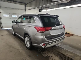 Обява за продажба на Mitsubishi Outlander AWD * CARFAX * АвтоКредит * Цена до България*  ~41 000 лв. - изображение 3