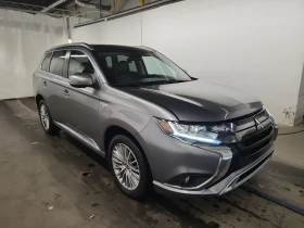 Обява за продажба на Mitsubishi Outlander AWD * CARFAX * АвтоКредит * Цена до България*  ~41 000 лв. - изображение 1