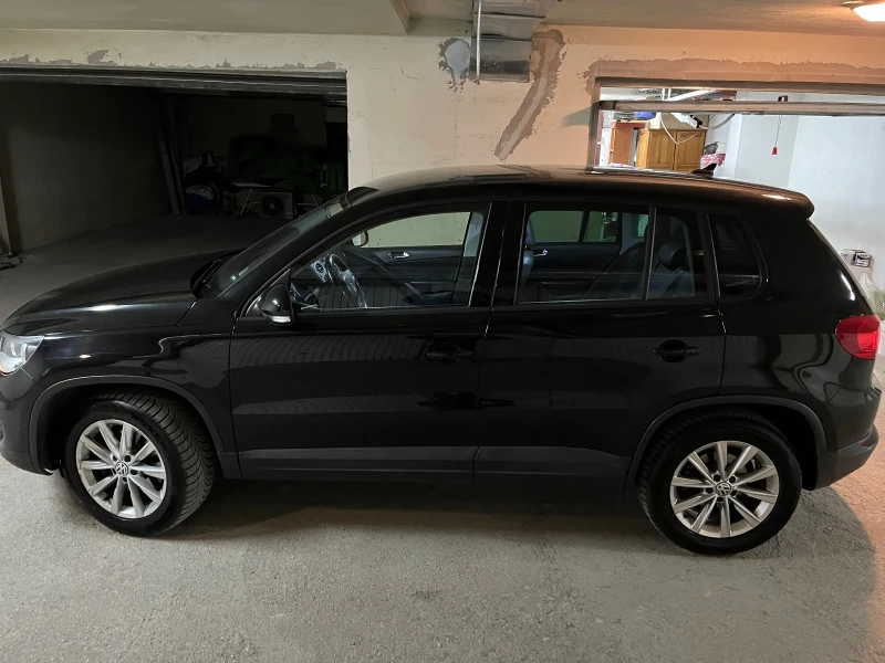 VW Tiguan 2.0 TSI, снимка 6 - Автомобили и джипове - 48898385