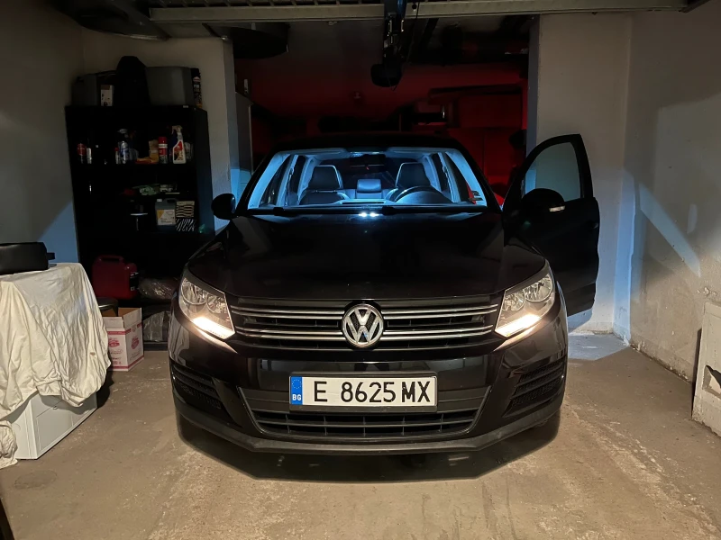 VW Tiguan 2.0 TSI, снимка 3 - Автомобили и джипове - 48898385