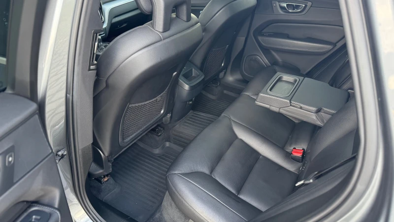 Volvo XC60, снимка 9 - Автомобили и джипове - 53029838