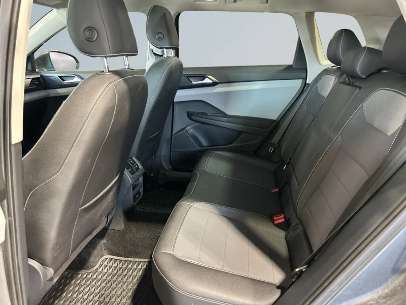 VW Taos Comfortline * CARFAX * АвтоКредит* (ЦЕНА ДО БГ), снимка 9 - Автомобили и джипове - 53459202