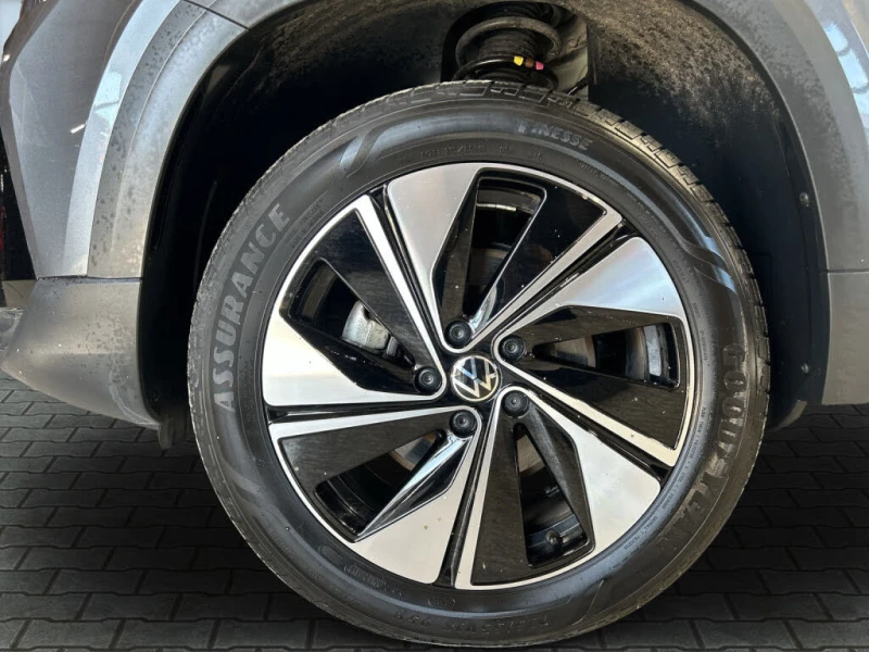 VW Taos Comfortline * CARFAX * АвтоКредит* (ЦЕНА ДО БГ), снимка 7 - Автомобили и джипове - 53459202